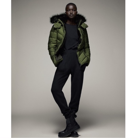 Down  Jacket NWT Size S - Picture 2 of 12